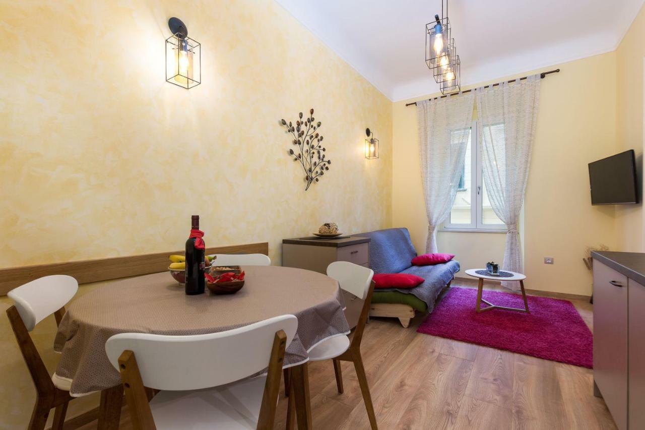 Casa Veneziana Apartment Rijeka Bagian luar foto