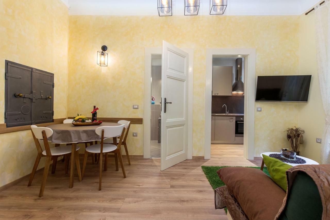 Casa Veneziana Apartment Rijeka Bagian luar foto