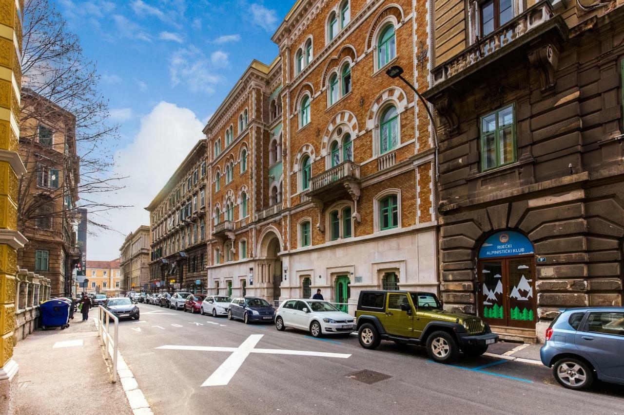 Casa Veneziana Apartment Rijeka Bagian luar foto