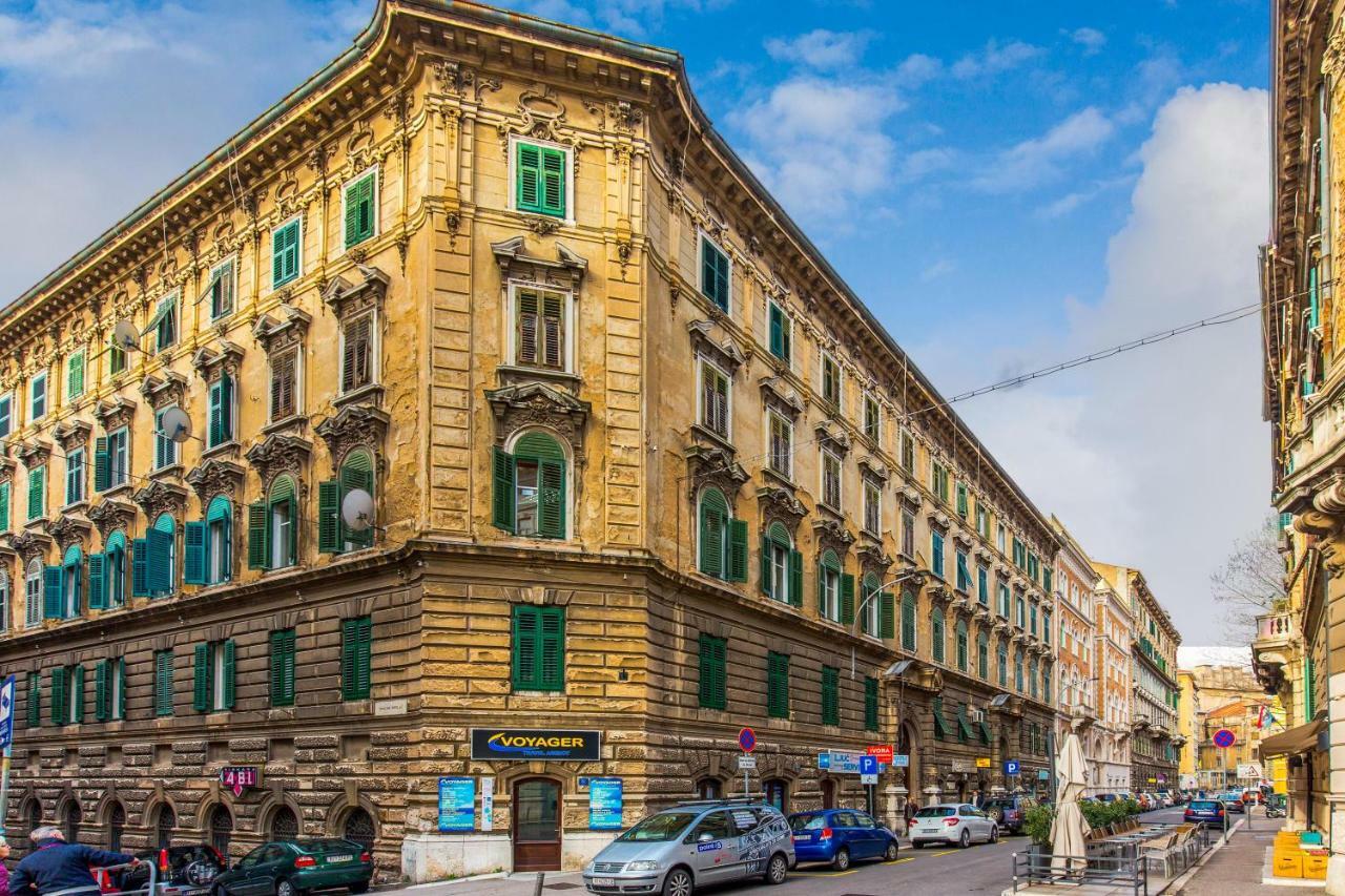 Casa Veneziana Apartment Rijeka Bagian luar foto